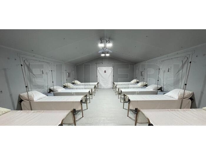 tenda-mag-interno-dormitorio Tenda MAG, modulo abitativo gonfiabile a doppia parete rigida — interno allestito a dormitorio